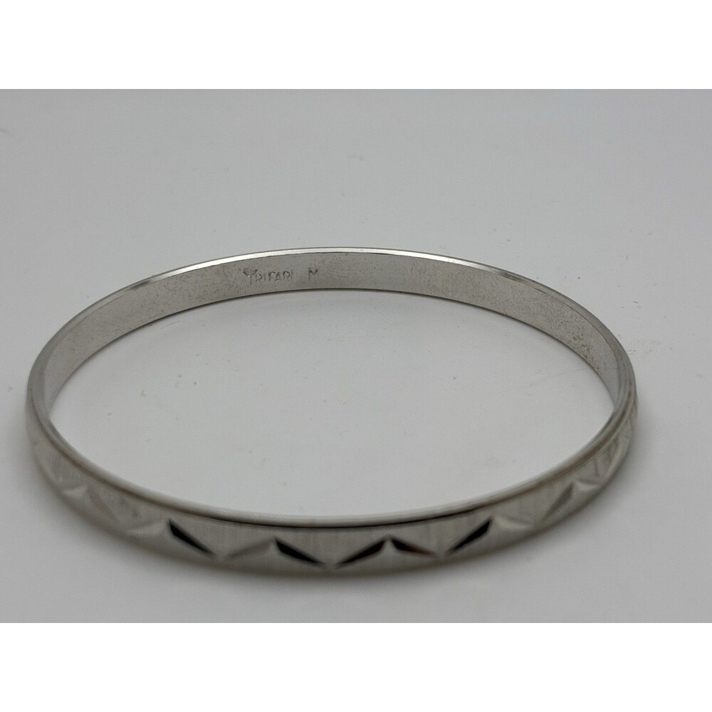 Crown Trifari Bracelet Size 7.25 Silvertone Engraved Etched Metal Signed Bangle